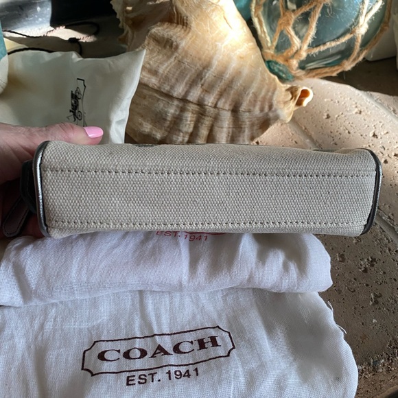 COACH BEACH PRINT BAG & ACCESSORIES EUC - Picture 13 of 16